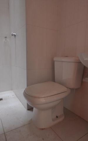 Casa de condomínio para alugar com 77m², 2 quartos e 1 vagaLavabo
