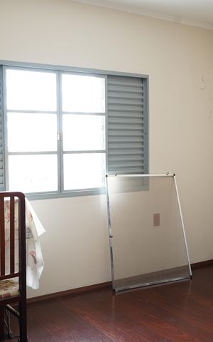 Casa à venda com 212m², 4 quartos e 6 vagasSuíte