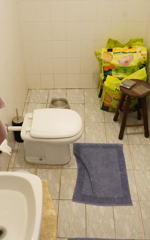 Casa à venda com 212m², 4 quartos e 6 vagasBanheiro
