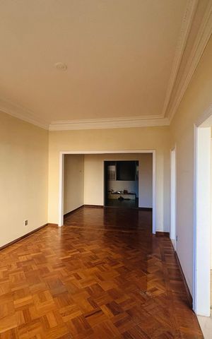Apartamento para alugar com 172m², 3 quartos e 1 vaga
