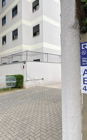 Apartamento para alugar com 47m², 2 quartos e 1 vaga Apartamento para alugar com 47m², 2 quartos e 1 vagaFachada e placa