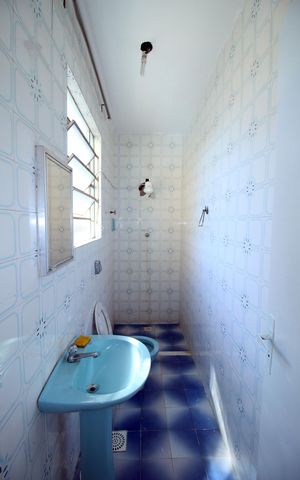 Casa para alugar com 360m², 5 quartos e 8 vagasCasa 3 - Banheiro social 
