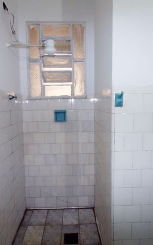 Casa para alugar com 360m², 5 quartos e 8 vagasBanheiro