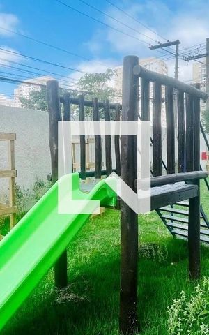 Apartamento para alugar com 55m², 2 quartos e 1 vaga Apartamento para alugar com 55m², 2 quartos e 1 vagaPlayground