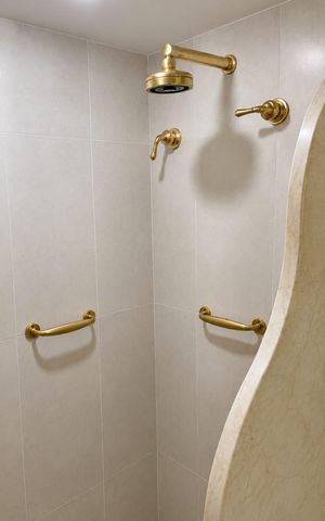 Apartamento à venda com 320m², 4 quartos e 3 vagas Apartamento à venda com 320m², 4 quartos e 3 vagasBanheiro