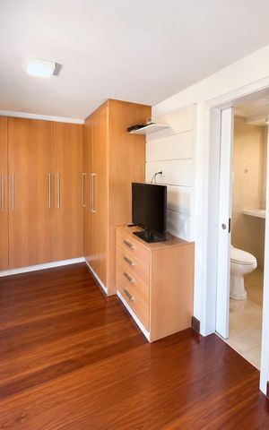 Apartamento à venda com 320m², 4 quartos e 3 vagas Apartamento à venda com 320m², 4 quartos e 3 vagasQuarto