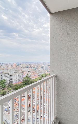 Apartamento à venda com 47m², 2 quartos e 1 vaga Apartamento à venda com 47m², 2 quartos e 1 vagaVaranda