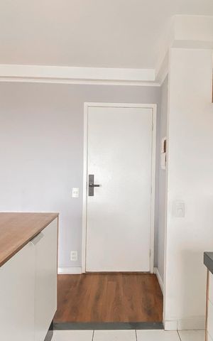 Apartamento à venda com 47m², 2 quartos e 1 vaga Apartamento à venda com 47m², 2 quartos e 1 vagaCozinha