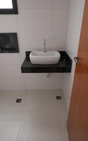 Apartamento à venda com 115m², 2 quartos e 2 vagasBanheiro Social