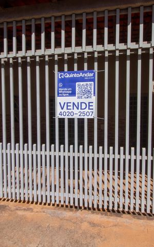 Casa à venda com 120m², 3 quartos e 1 vagaFachada
