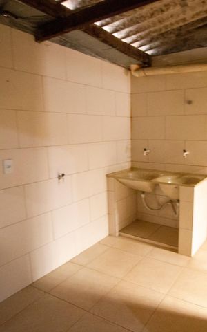 Casa à venda com 120m², 3 quartos e 1 vagaÁrea de serviço