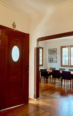 Casa para alugar com 200m², 4 quartos e 3 vagasSala