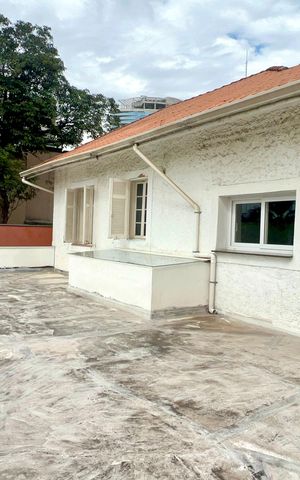 Casa para alugar com 200m², 4 quartos e 3 vagasTerraço