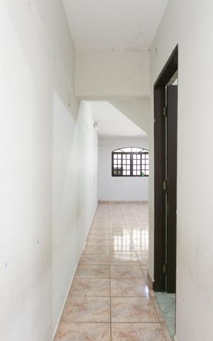Casa para alugar com 130m², 3 quartos e 1 vaga Casa para alugar com 130m², 3 quartos e 1 vagaCorredor