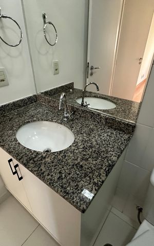 Apartamento para alugar com 69m², 2 quartos e 1 vaga Apartamento para alugar com 69m², 2 quartos e 1 vagaBanheiro da Suíte