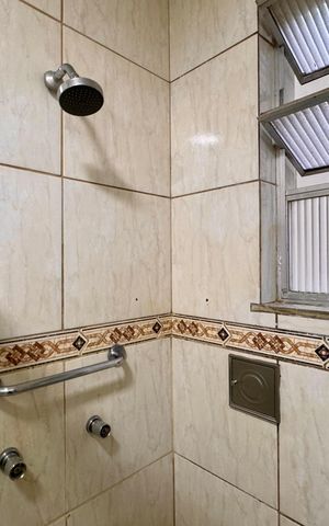 Apartamento para alugar com 180m², 2 quartos e 1 vaga