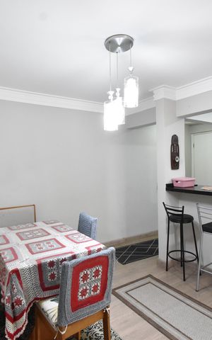 Apartamento à venda com 80m², 3 quartos e 1 vagaSala