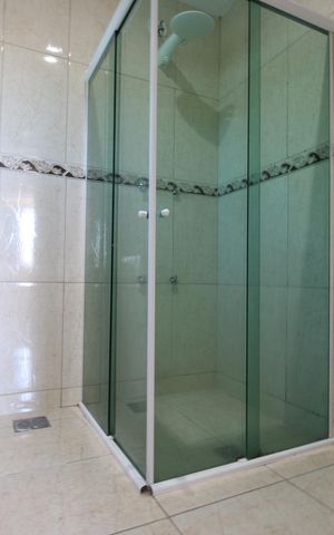 Casa para alugar com 360m², 3 quartos e 2 vagasBanheiro da suíte