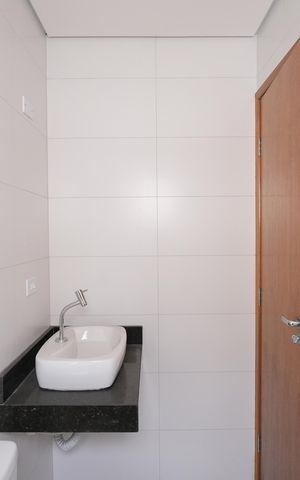 Apartamento à venda com 97m², 2 quartos e 2 vagasBanheiro da Suíte
