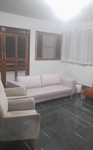 Casa para alugar com 520m², 4 quartos e 12 vagas Casa para alugar com 520m², 4 quartos e 12 vagasSala