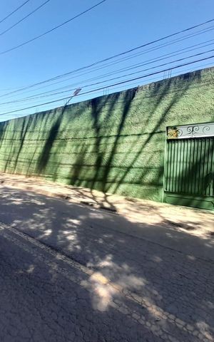 Casa para alugar com 450m², 2 quartos e 10 vagasFachada