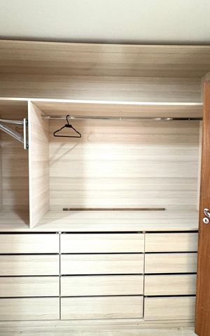 Casa de condomínio à venda com 282m², 4 quartos e 3 vagasCloset da suíte 2