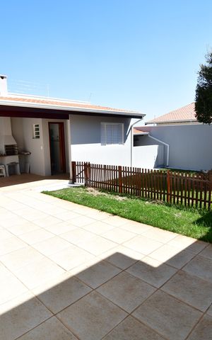 Casa à venda com 300m², 3 quartos e 3 vagasQuintal / Jardim / Churrasqueira