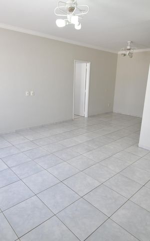 Casa à venda com 300m², 3 quartos e 3 vagasSala