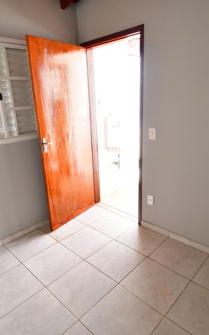 Casa à venda com 300m², 3 quartos e 3 vagasQuarto de Serviço