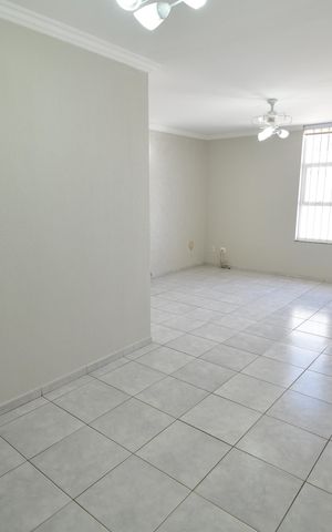 Casa à venda com 300m², 3 quartos e 3 vagasSala