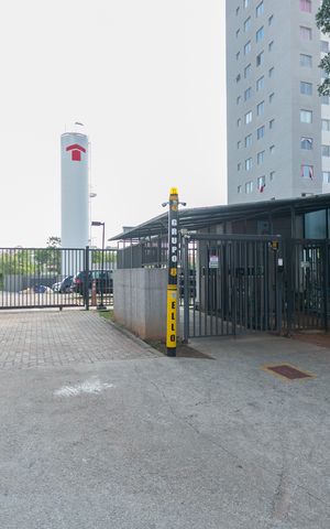 Apartamento para alugar com 43m², 2 quartos e 1 vaga Apartamento para alugar com 43m², 2 quartos e 1 vagaFachada