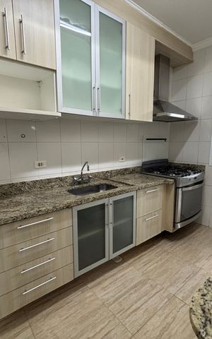 Casa de condomínio para alugar com 100m², 3 quartos e 2 vagasCozinha