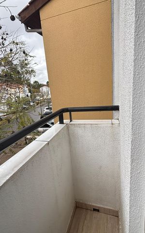 Casa de condomínio para alugar com 100m², 3 quartos e 2 vagasSacada