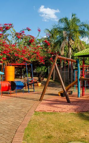 Casa de condomínio à venda com 78m², 3 quartos e 2 vagas Casa de condomínio à venda com 78m², 3 quartos e 2 vagasÁrea comum - Playground
