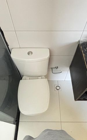 Apartamento à venda com 88m², 2 quartos e 1 vaga Apartamento à venda com 88m², 2 quartos e 1 vagaBanheiro
