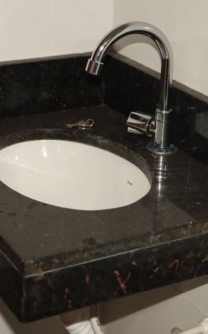 Apartamento à venda com 34m², 2 quartos e sem vagaBanheiro social