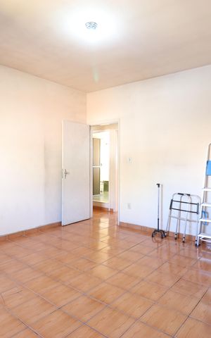 Casa à venda com 217m², 2 quartos e 2 vagasQuarto 2