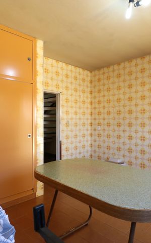 Casa à venda com 217m², 2 quartos e 2 vagasCozinha