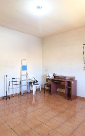 Casa à venda com 217m², 2 quartos e 2 vagasQuarto 2