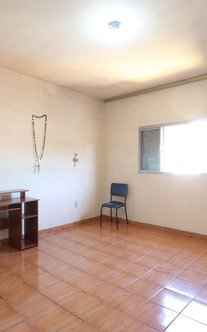 Casa à venda com 217m², 2 quartos e 2 vagasQuarto 2