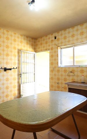 Casa à venda com 217m², 2 quartos e 2 vagasCozinha