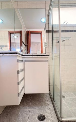 Apartamento à venda com 77m², 2 quartos e 1 vagaBanheiro da Suíte