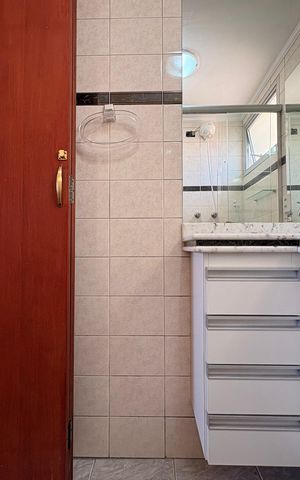 Apartamento à venda com 77m², 2 quartos e 1 vagaBanheiro da Suíte
