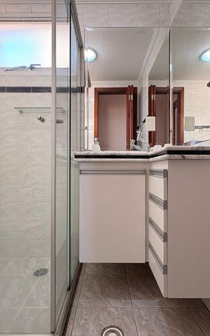 Apartamento à venda com 77m², 2 quartos e 1 vagaBanheiro 