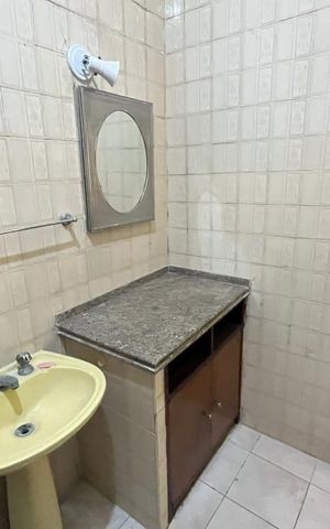 Casa para alugar com 160m², 2 quartos e 1 vaga Casa para alugar com 160m², 2 quartos e 1 vagaBanheiro