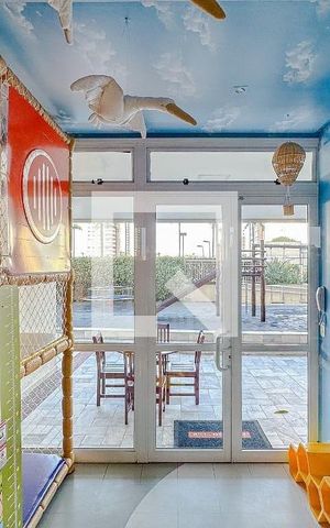 Apartamento à venda com 126m², 3 quartos e 3 vagas Apartamento à venda com 126m², 3 quartos e 3 vagasCondomínio