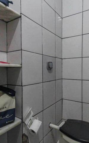 Casa à venda com 160m², 4 quartos e 1 vaga Casa à venda com 160m², 4 quartos e 1 vagaBanheiro