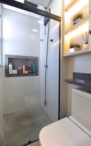 Apartamento à venda com 79m², 3 quartos e 2 vagas Apartamento à venda com 79m², 3 quartos e 2 vagasBanheiro da Suite