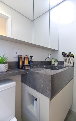 Apartamento à venda com 79m², 3 quartos e 2 vagas Apartamento à venda com 79m², 3 quartos e 2 vagasBanheiro da Suite