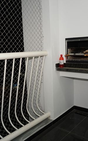 Apartamento para alugar com 81m², 2 quartos e 1 vagaVaranda